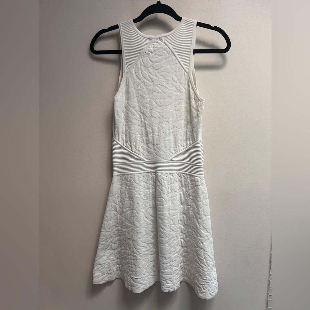 PARKER Womens White Textured V-Neck Sleeveless Fit & Flare Dress- Size S - Picture 3 of 7
